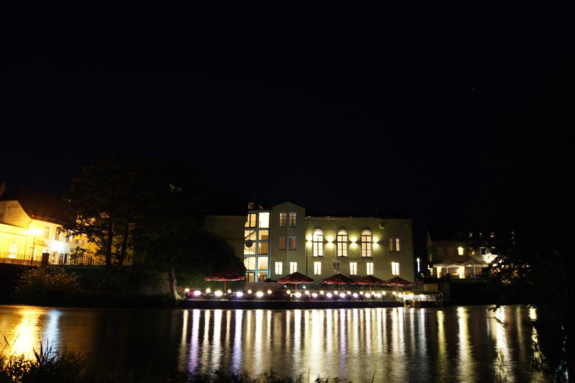 Gosciniec & Spa ดาร์โวโว ภายนอก รูปภาพ